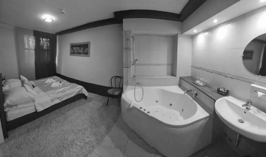 Salg� Hotel Salg�tarj�n-Eresztv�ny - Okt�ber 23. (min. 2 �j)