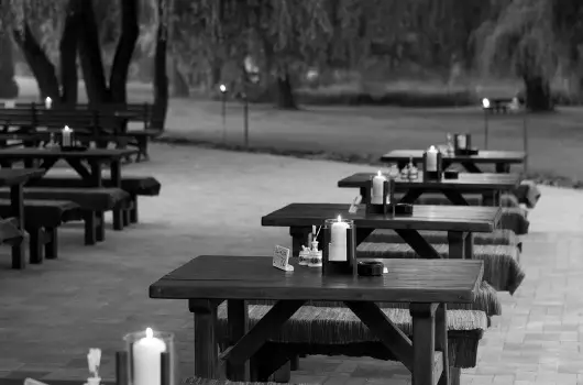 Sri Udvar - Oktber 23. (min. 2 j)