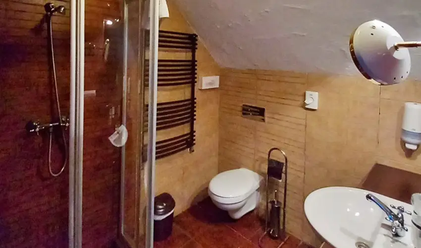 Sri Udvar Dunakiliti - Oktber 23. (min. 2 j)