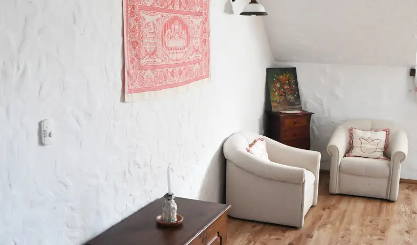 Sri Udvar Dunakiliti - Oktber 23. (min. 2 j)