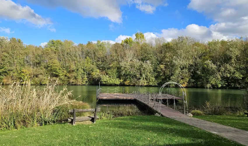 Sri Udvar Dunakiliti - Oktber 23. (min. 2 j)