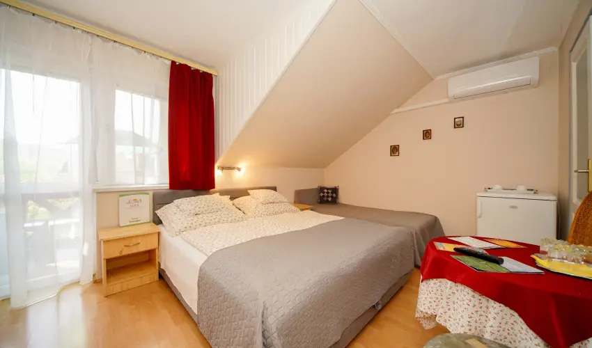 Siesta Vendghz Eger - Oktber 23. (min. 2 j)