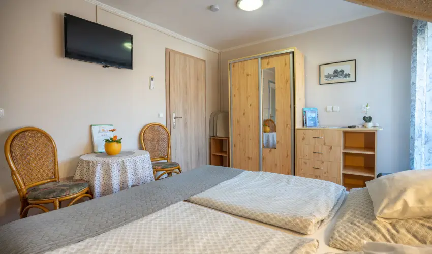 Siesta Vend�gh�z Eger - Okt�ber 23. (min. 2 �j)