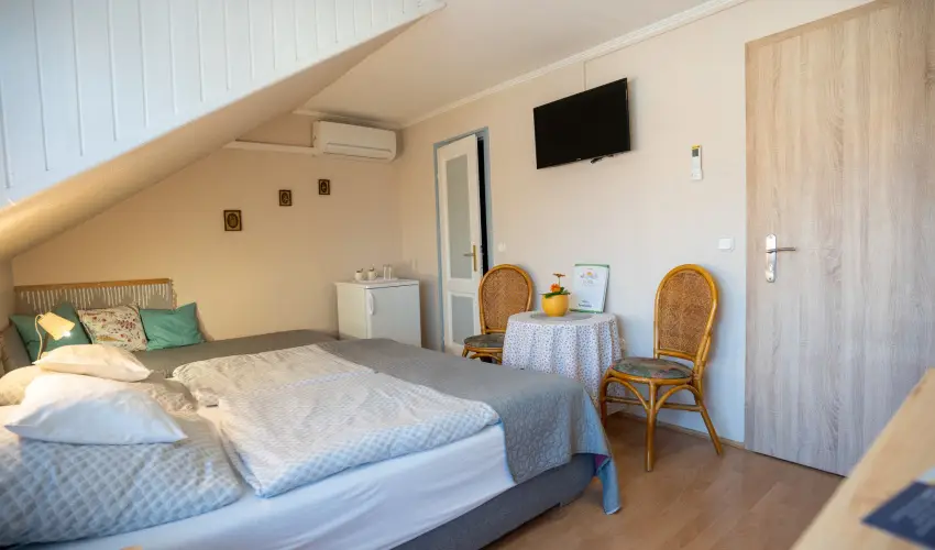 Siesta Vend�gh�z Eger - Okt�ber 23. (min. 2 �j)