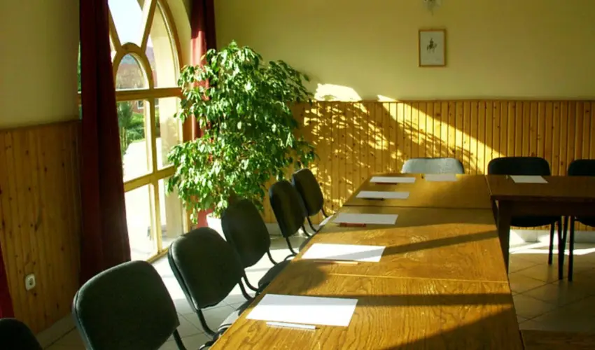 Sokor Fogad Sokorptka - Oktber 23.