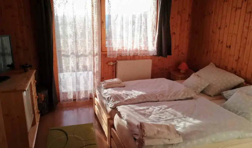 Sokor Fogad Sokorptka - Oktber 23.