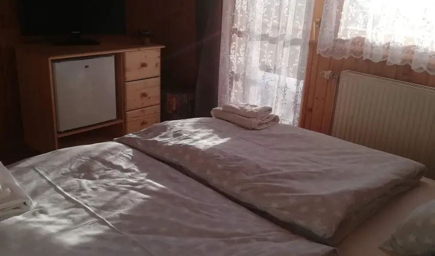 Sokor Fogad Sokorptka - Oktber 23.