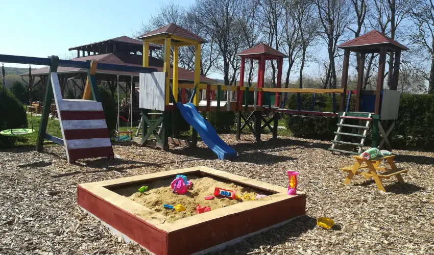 Sokor Fogad Sokorptka - Oktber 23.