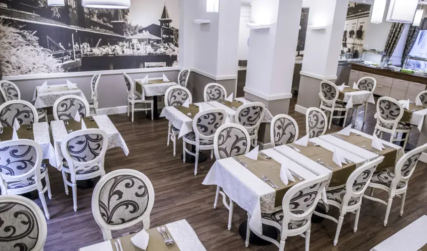 Hotel Spa H�v�z H�v�z - Okt�ber 23. (min. 2 �j)