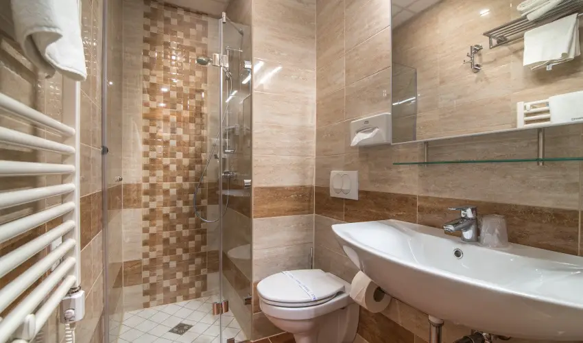 Hotel Spa H�v�z H�v�z - Okt�ber 23. (min. 2 �j)