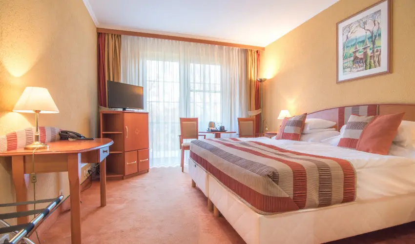 Hotel Spa H�v�z H�v�z - Okt�ber 23. (min. 2 �j)