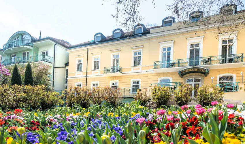 Hotel Spa H�v�z H�v�z - Okt�ber 23. (min. 2 �j)