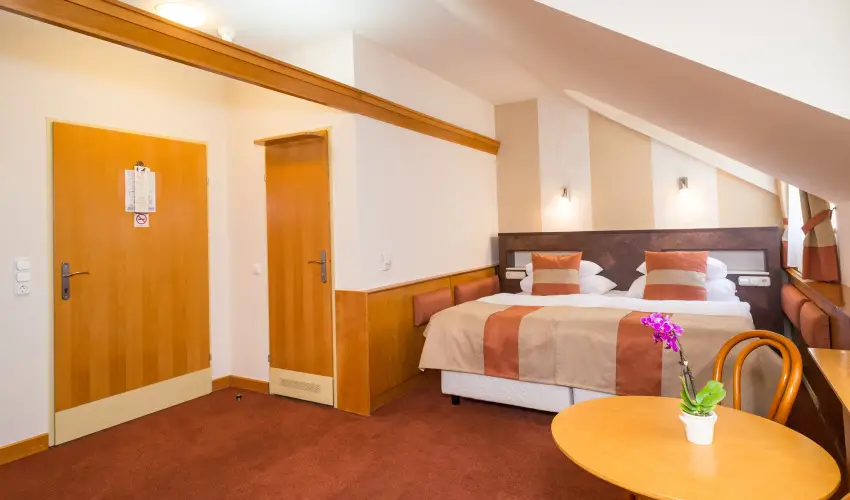 Hotel Spa H�v�z H�v�z - Okt�ber 23. (min. 2 �j)