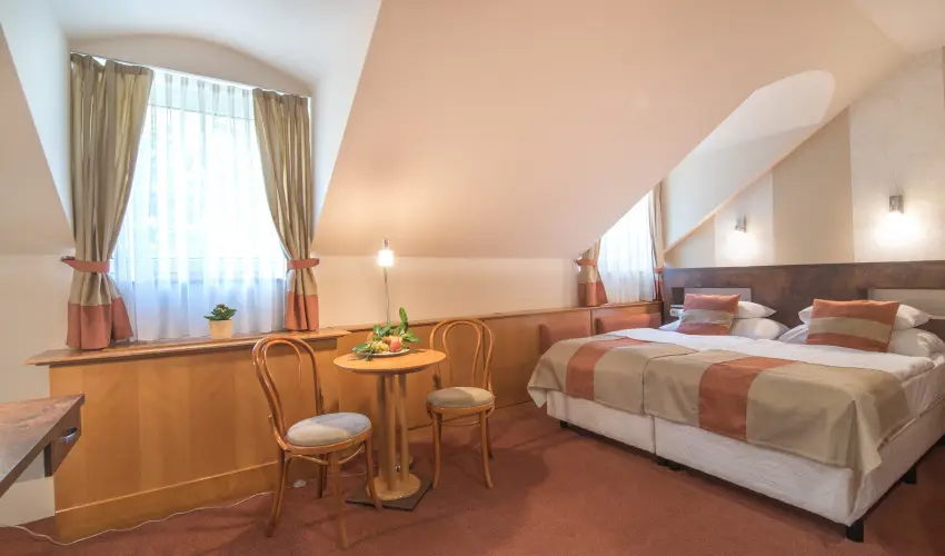 Hotel Spa H�v�z H�v�z - Okt�ber 23. (min. 2 �j)