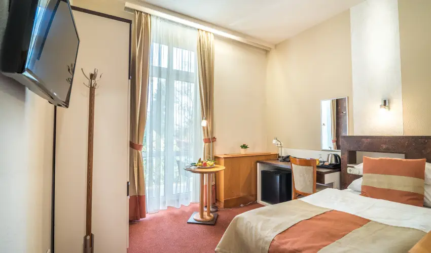 Hotel Spa H�v�z H�v�z - Okt�ber 23. (min. 2 �j)
