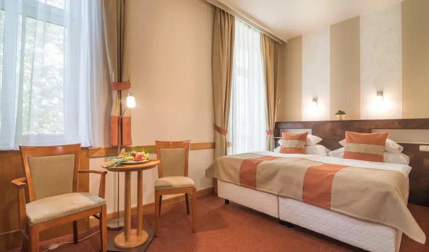 Hotel Spa H�v�z H�v�z - Okt�ber 23. (min. 2 �j)