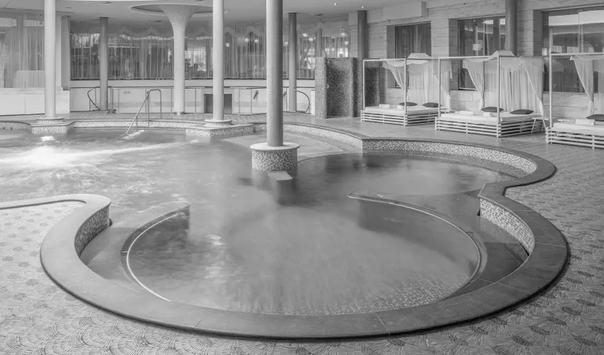 Spirit Hotel Thermal Spa Srvr - Oktber 23. (min. 2 j)