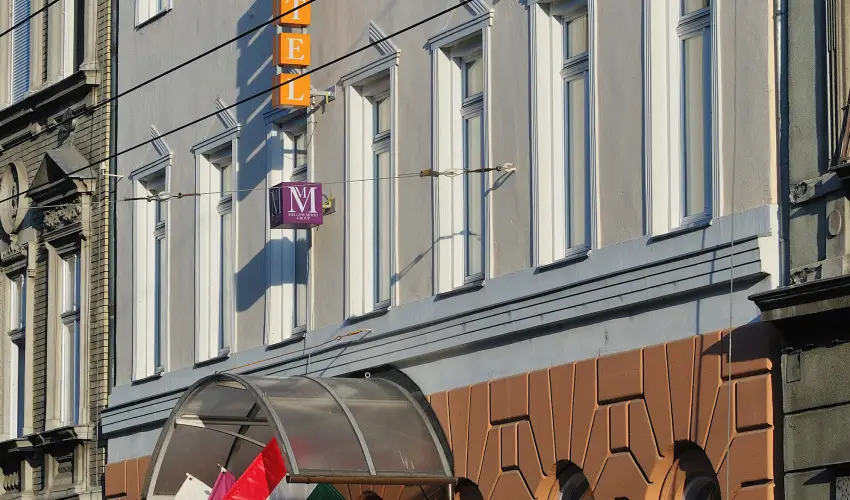 Star City Hotel Budapest - Oktber 23. 