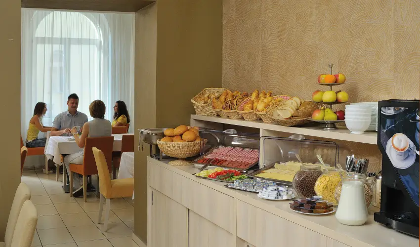 Star City Hotel Budapest - Oktber 23. 