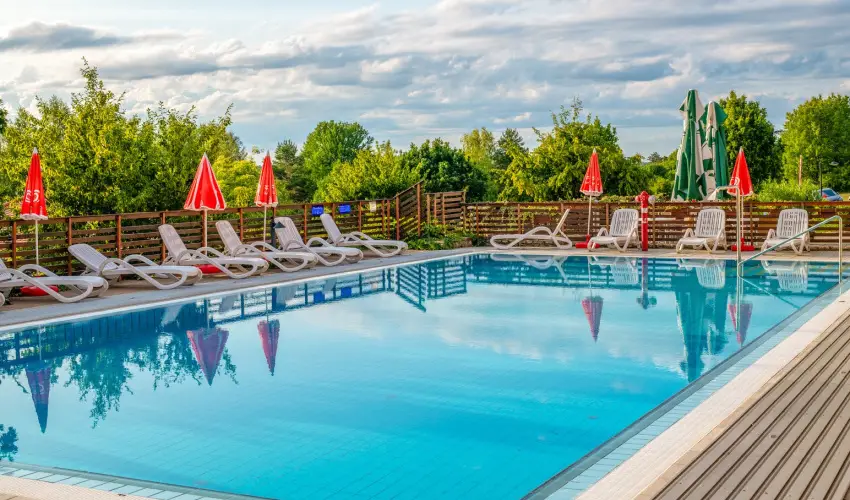 Szalajka Liget Hotel �s Apartmanh�zak Szilv�sv�rad - Okt�ber 23. (min. 2 �j)