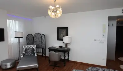 Szrcsa Hotel Szkesfehrvr