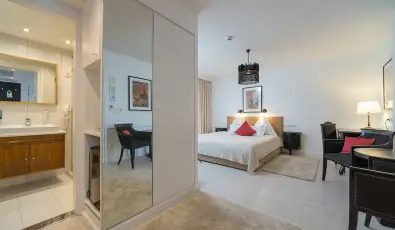 Szrcsa Hotel Szkesfehrvr