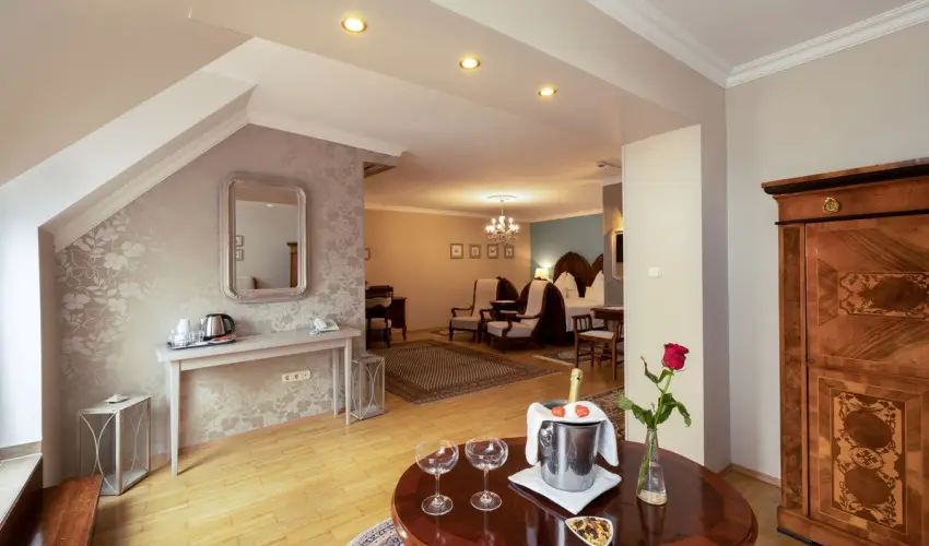 Sz�rcsa Hotel Sz�kesfeh�rv�r - Okt�ber 23. 