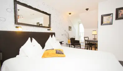 Sz�rcsa Hotel Sz�kesfeh�rv�r