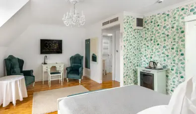 Sz�rcsa Hotel Sz�kesfeh�rv�r