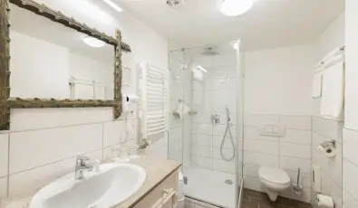 Sz�rcsa Hotel Sz�kesfeh�rv�r