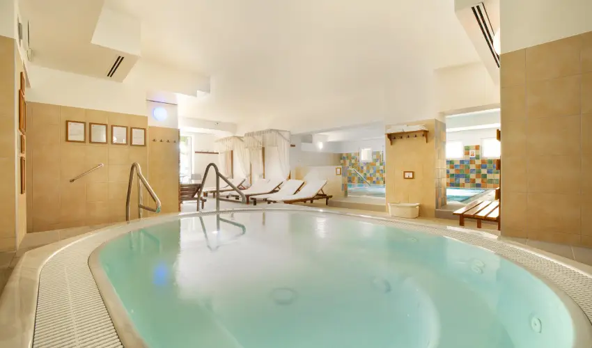 Sz�rcsa Hotel Sz�kesfeh�rv�r - Okt�ber 23. 