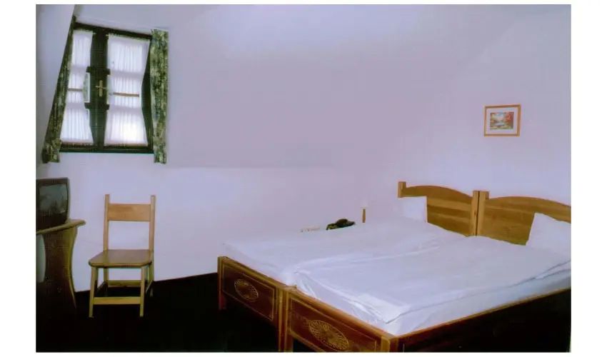 Szent Hubertus Panzi� Par�dsasv�r - Okt�ber 23. (min. 2 �j)