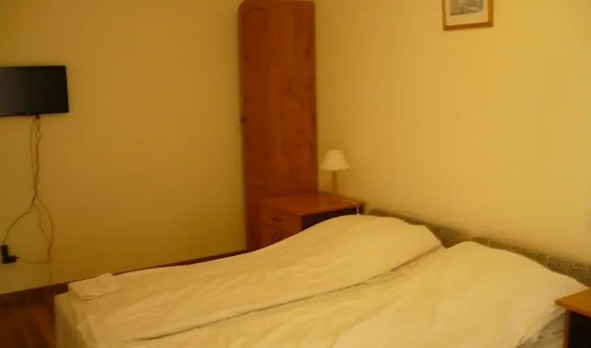 Szent Hubertus Panzi� Par�dsasv�r - Okt�ber 23. (min. 2 �j)