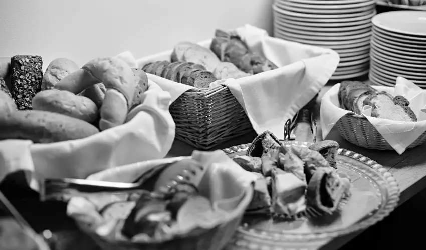 Hotel Adalbert - Boldog Meszl�nyi Zolt�n H�z  Esztergom - Okt�ber 23. 