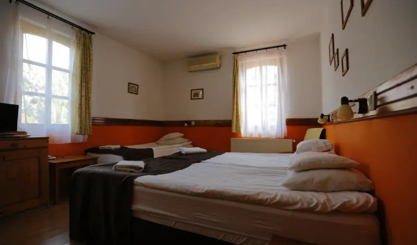 Szent Istvn Hotel Eger - Oktber 23.