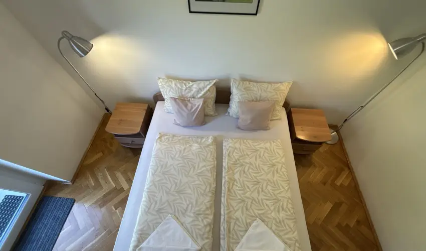 Szilva H�z Szilv�sv�rad - Okt�ber 23. (min. 2 �j)