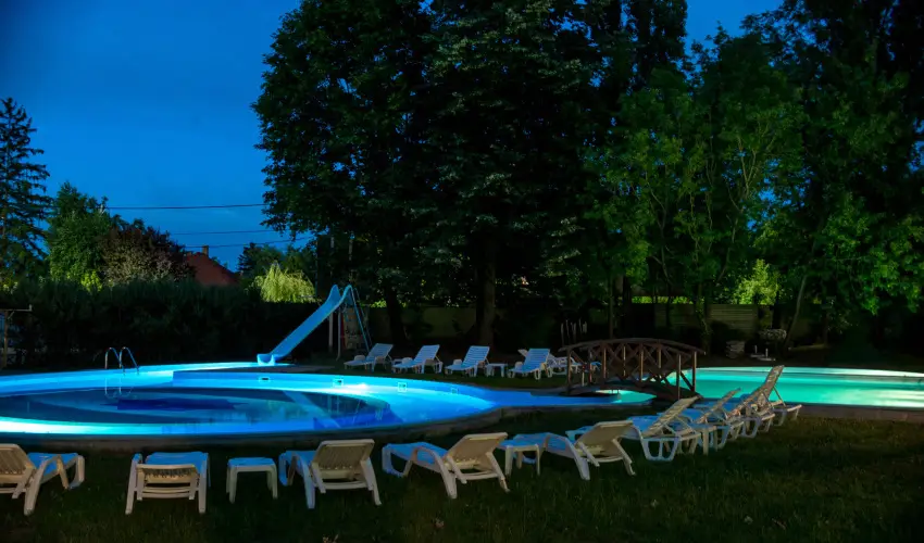 Wellness Hotel Szindbd  Balatonszemes - Oktber 23.