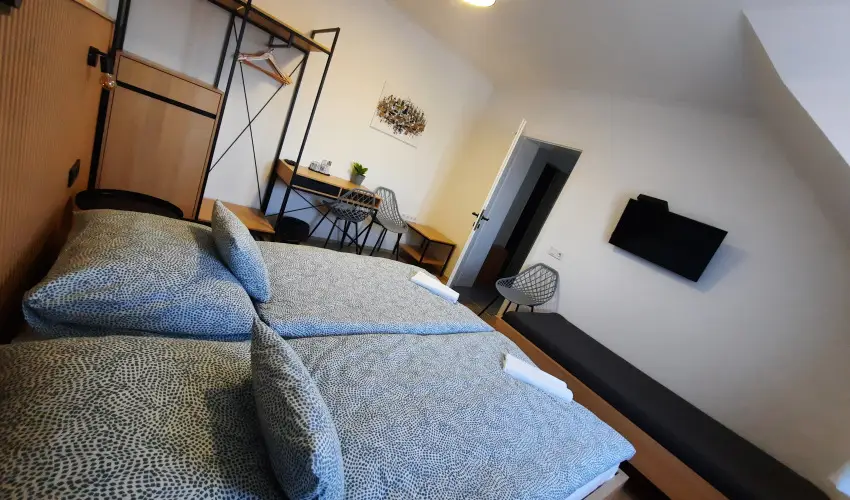 Svirg Terml Panzi Hajdnns - Oktber 23. 