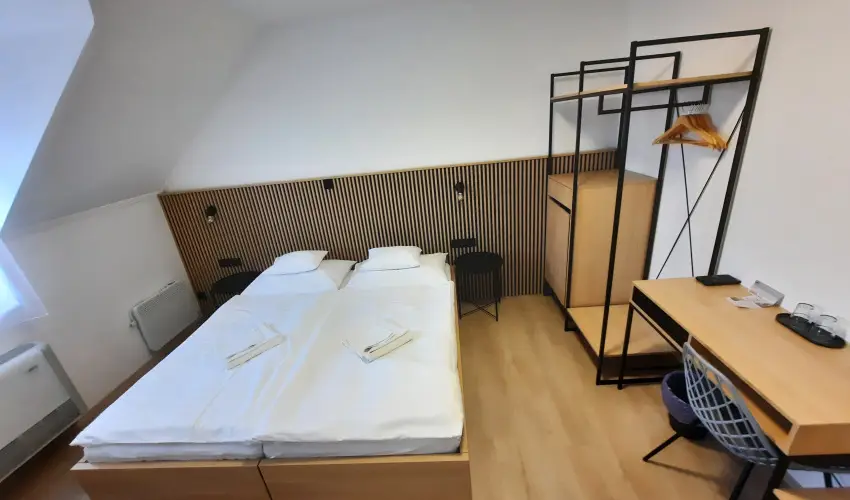 Svirg Terml Panzi Hajdnns - Oktber 23. 