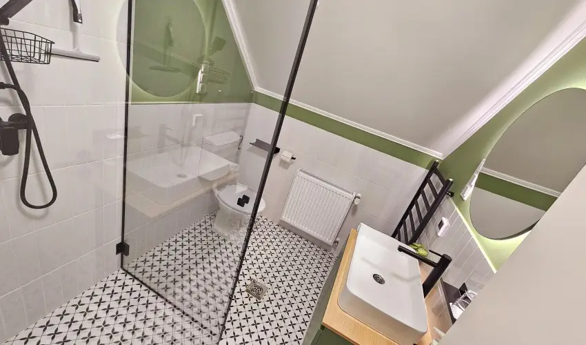 Svirg Terml Panzi Hajdnns - Oktber 23. 