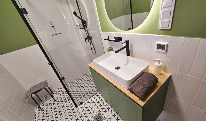 Svirg Terml Panzi Hajdnns - Oktber 23. 