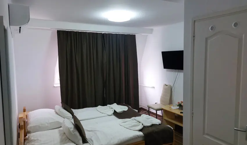 Thermal Panzi� Igal Igal - Okt�ber 23. (min. 2 �j)