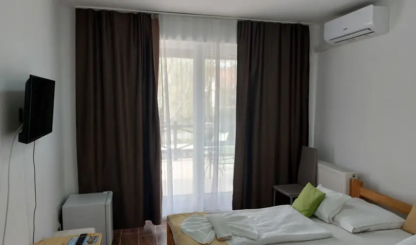 Thermal Panzi� Igal Igal - Okt�ber 23. (min. 2 �j)