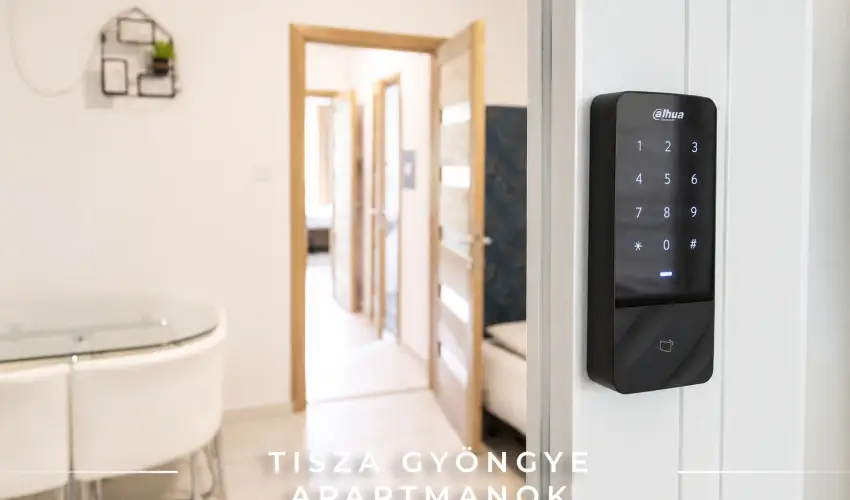 Tisza Gy�ngye Apartmanok Szeged - Okt�ber 23.