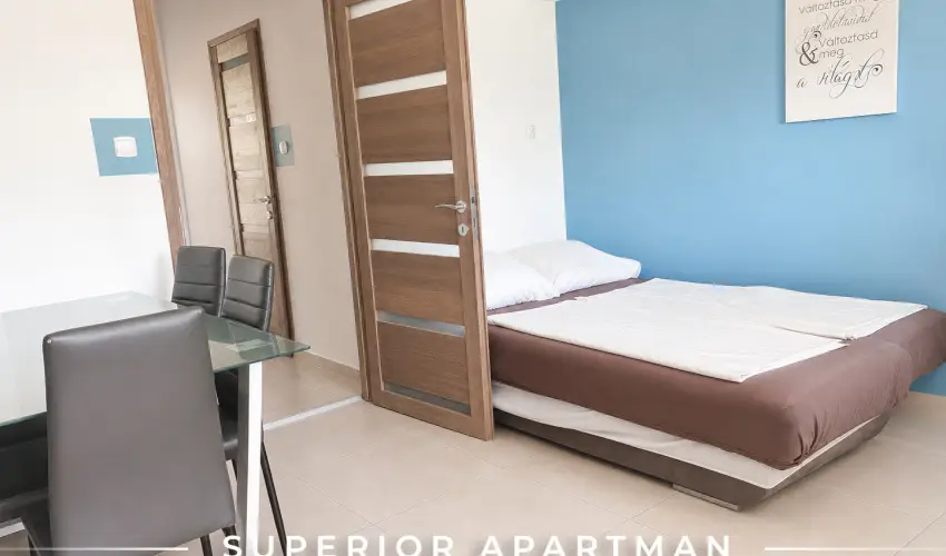 Tisza Gy�ngye Apartmanok Szeged - Okt�ber 23.