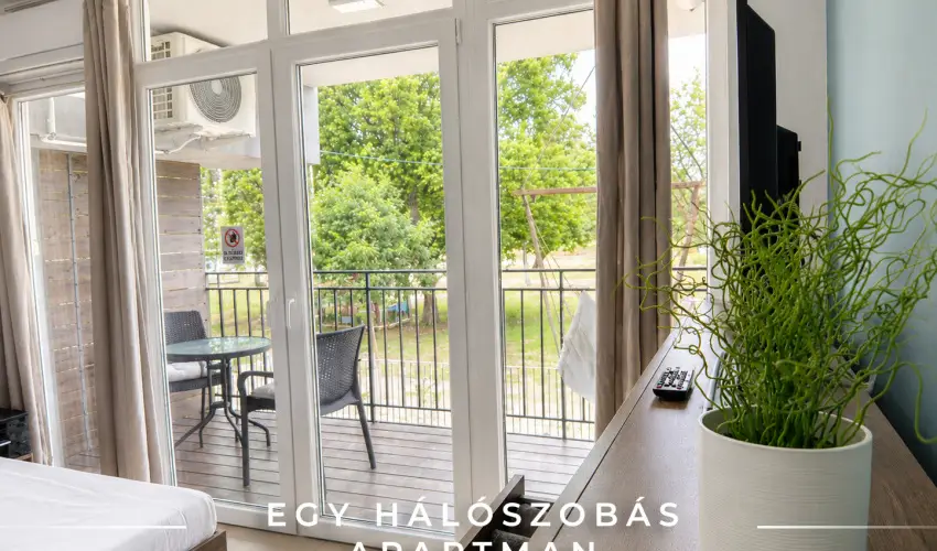 Tisza Gy�ngye Apartmanok Szeged - Okt�ber 23.