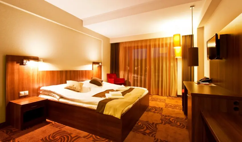 T Wellness Hotel Bnk - Oktber 23.  (min. 2 j)