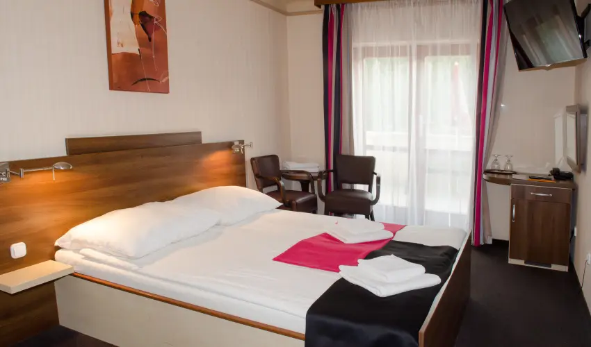 T Wellness Hotel Bnk - Oktber 23.  (min. 2 j)