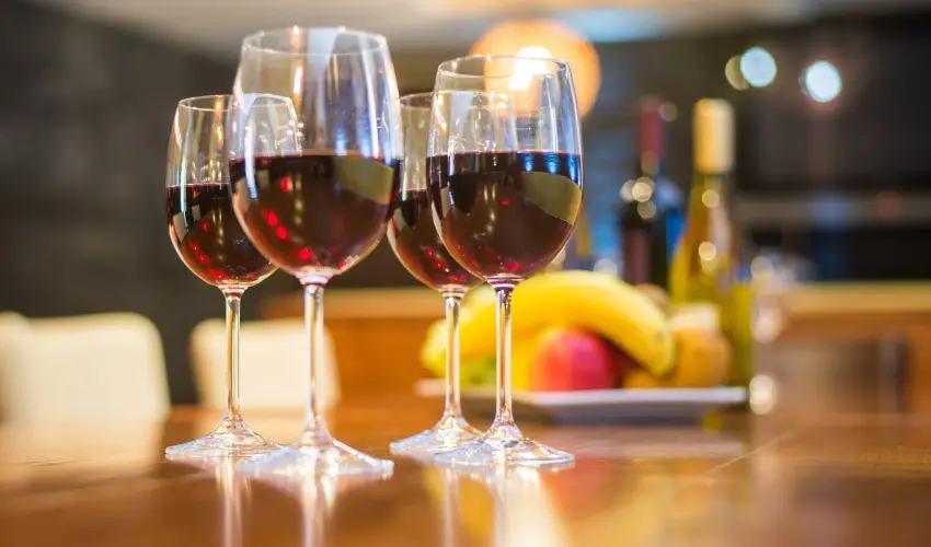 T Wellness Hotel Bnk - Oktber 23.  (min. 2 j)