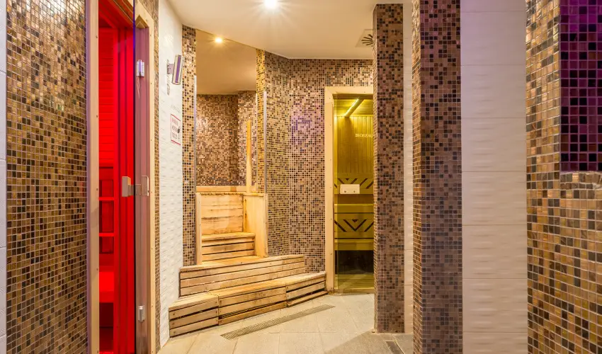 T Wellness Hotel Bnk - Oktber 23.  (min. 2 j)